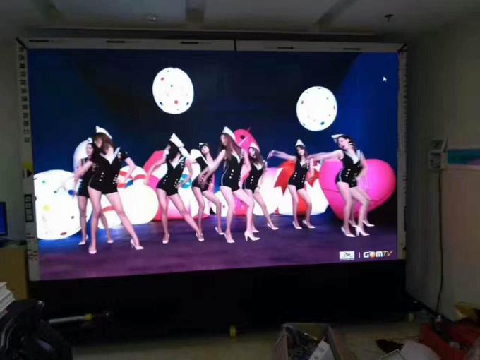 Prezzo fisso dell'interno del quadro comandi del LED di colore pieno dello schermo P2 di pubblicità di prezzo franco fabbrica di Shenzhen