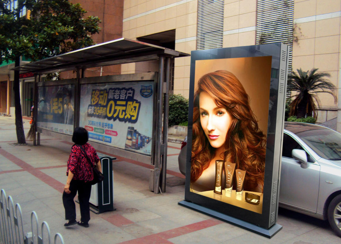 Advertising machine p5 full color led display, outdoor lamp screen fornitore